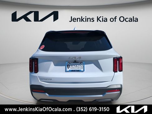 New 2026 Kia Sorento EX w/ EX Premium Package FWD image 4