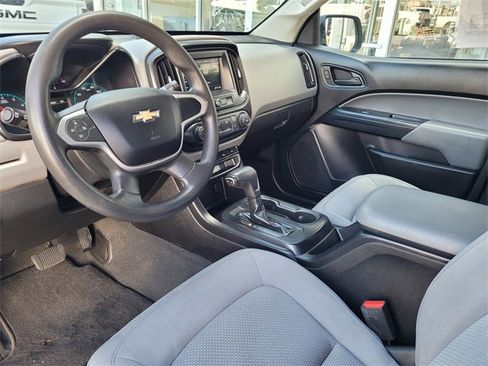 Used 2019 Chevrolet Colorado W/T w/ WT Convenience Package image 11