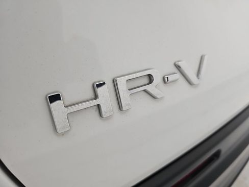 Used 2023 Honda HR-V LX image 38