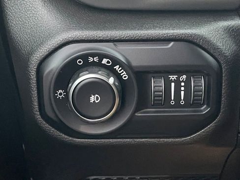 Used 2021 Jeep Wrangler Unlimited Sport image 16