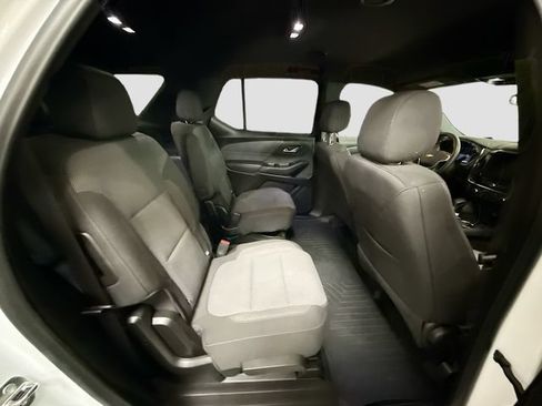 Used 2023 Chevrolet Traverse LT FWD image 28