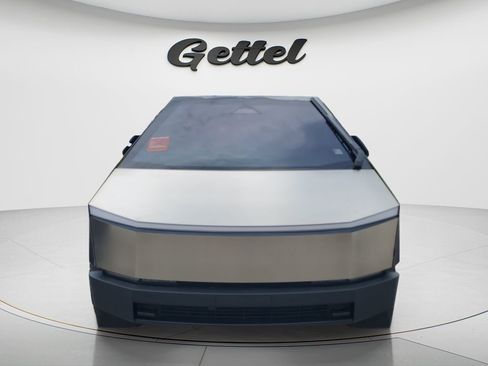 Used 2024 Tesla Cybertruck AWD Crew Cab image 2