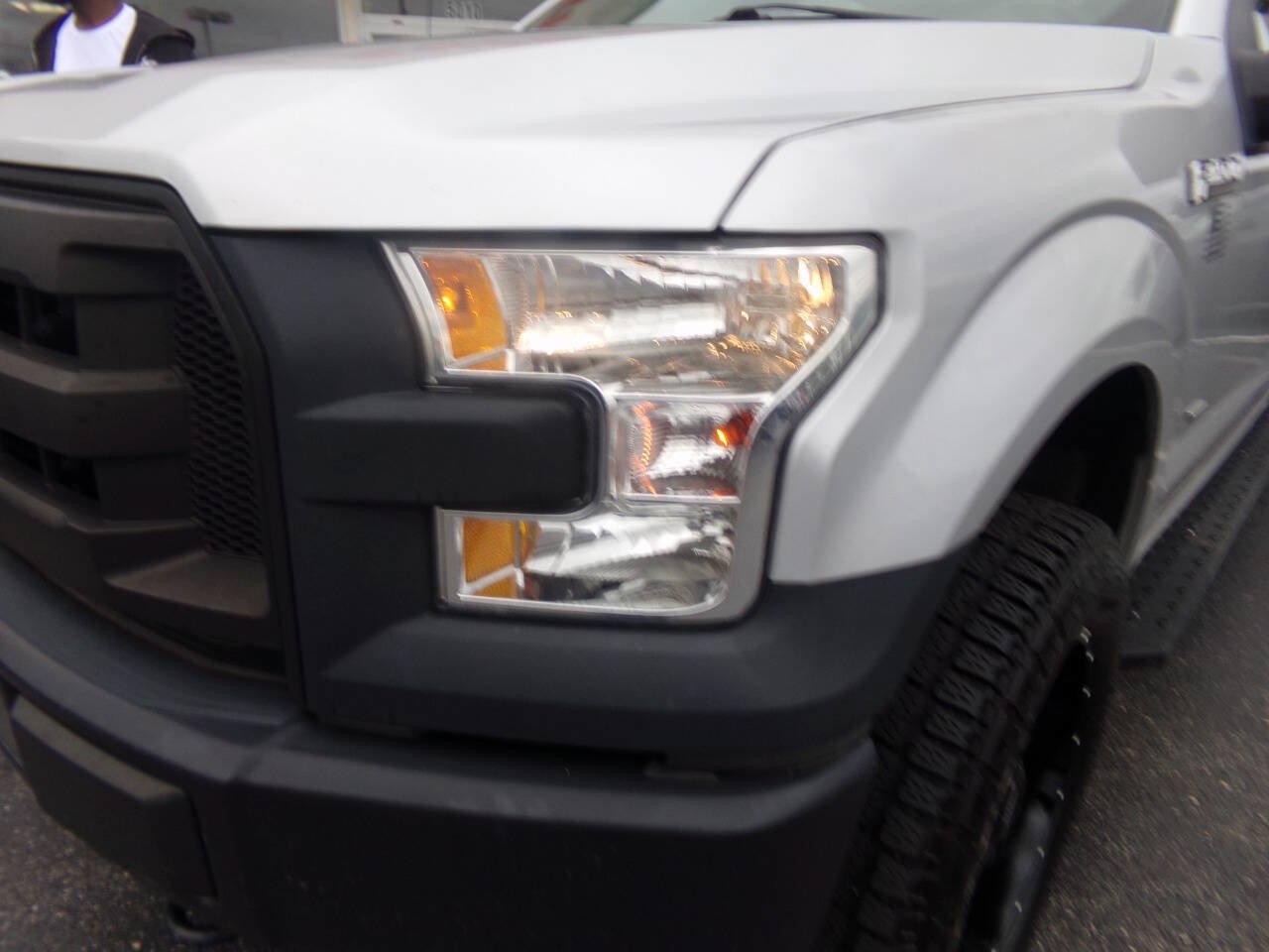 Used 2017 Ford F150 XL w/ XL Power Equipment Group AWD/4WD image 40