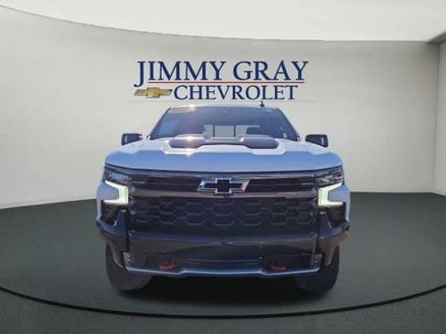 Used 2023 Chevrolet Silverado 1500 ZR2 w/ Technology Package image 8