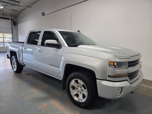 Used 2016 Chevrolet Silverado 1500 LT w/ All Star Edition AWD/4WD image 7