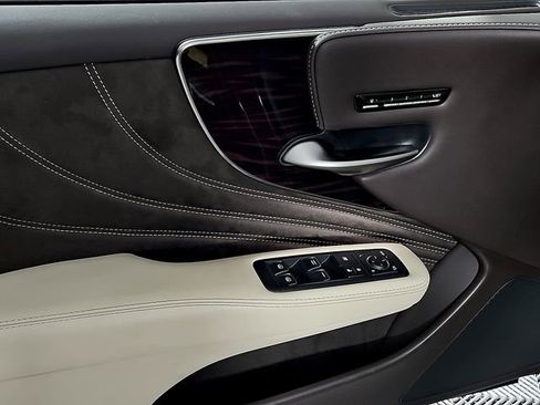 Used 2020 Lexus LS 500 w/ Luxury Package image 13