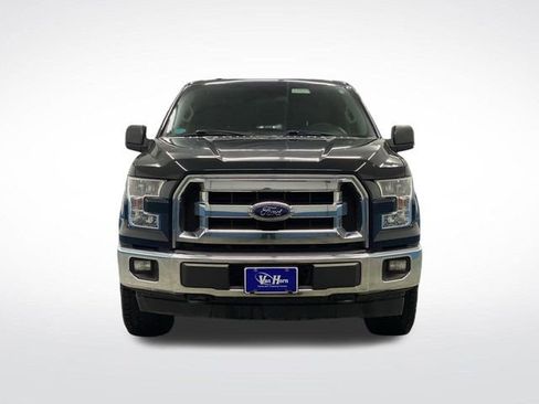 Used 2017 Ford F150 XLT w/ Trailer Tow Package image 9