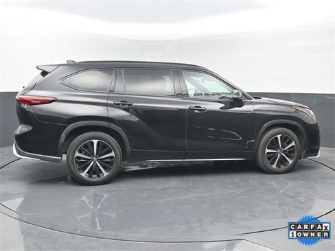 Used 2021 Toyota Highlander XSE image 6