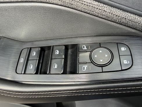 Certified 2022 Nissan Rogue SV FWD image 14