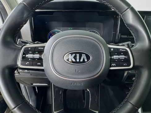 Used 2021 Kia Sorento S image 13