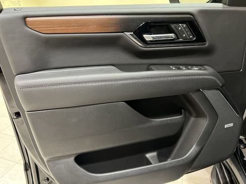 New 2026 GMC Yukon Denali w/ Advanced Technology Package AWD/4WD image 21
