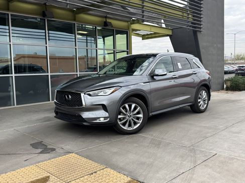 Used 2022 INFINITI QX50 Essential image 1