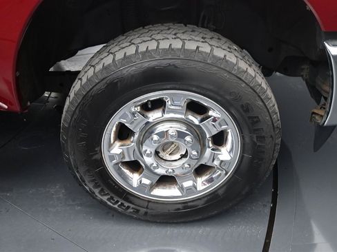 Used 2016 Ford F250 XLT w/ XLT Premium Package AWD/4WD image 16