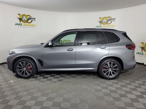 New 2026 BMW X5 xDrive40i w/ M Sport Package image 4