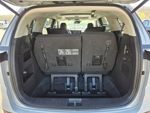 Used 2024 Kia Carnival SX Prestige FWD image 19
