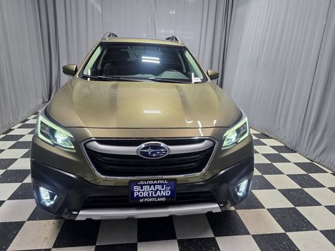 Certified 2022 Subaru Outback Limited AWD/4WD image 2