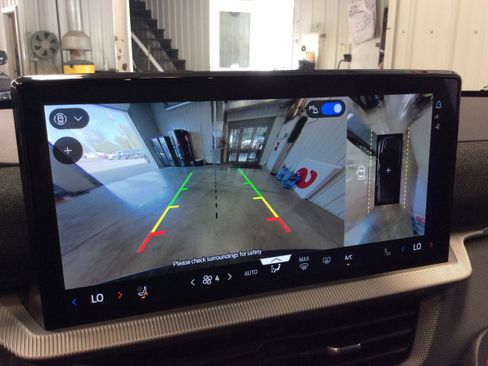 Used 2025 Ford Explorer ST-Line image 41