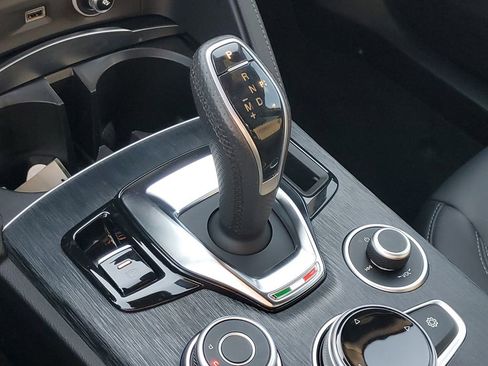 Used 2024 Alfa Romeo Stelvio Sprint AWD/4WD image 35
