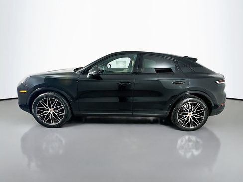 Certified 2026 Porsche Cayenne Coupe AWD/4WD image 2