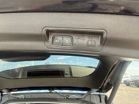 Certified 2021 Ford Explorer XLT RWD image 52