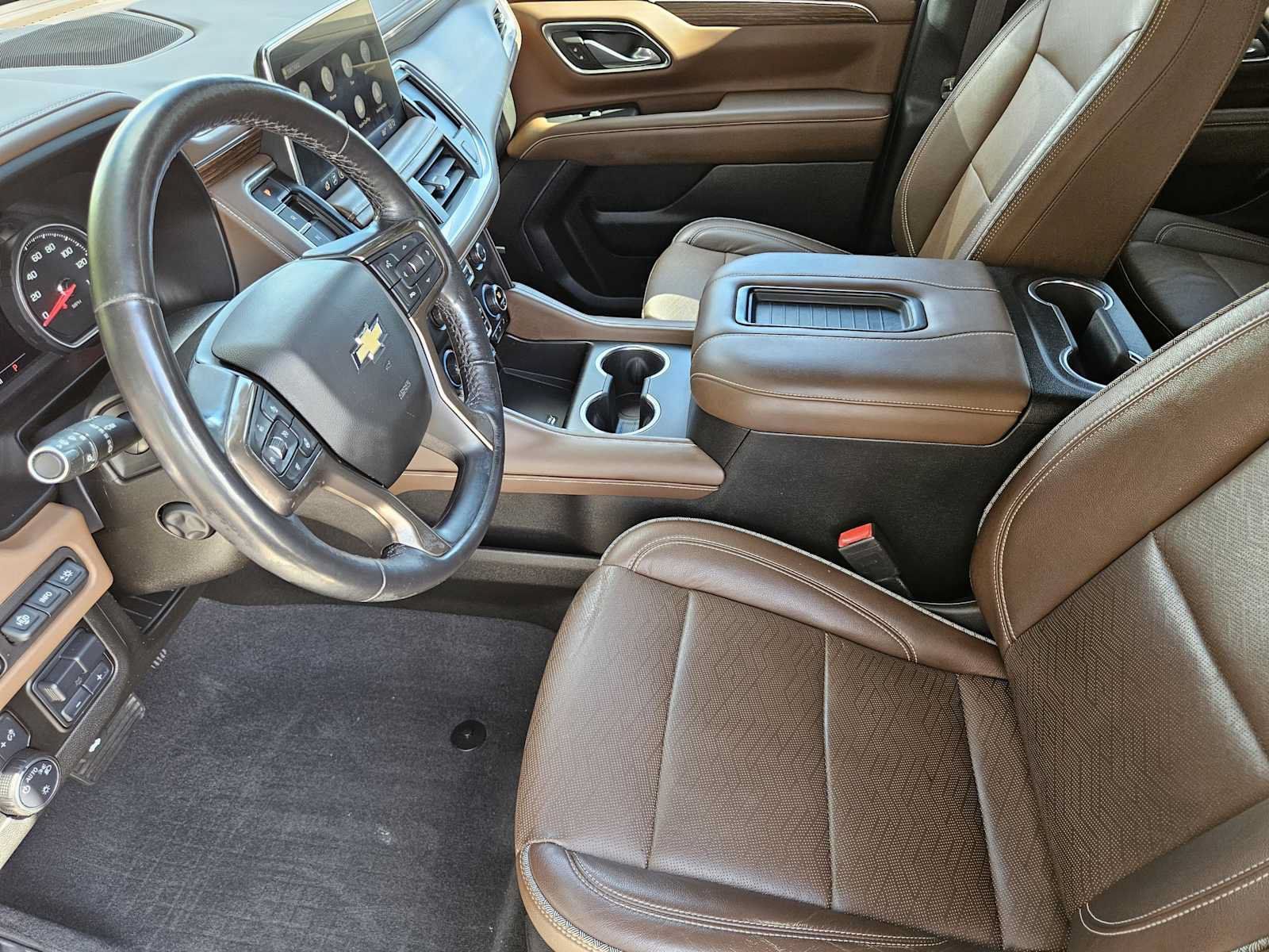 Used 2021 Chevrolet Tahoe High Country w/ Premium Package RWD image 13