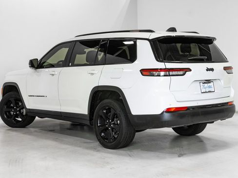 Certified 2023 Jeep Grand Cherokee L Laredo AWD/4WD image 27