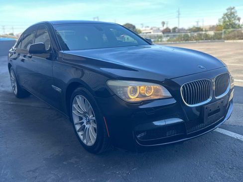 Used 2012 BMW 750Li RWD image 2