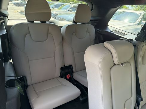 Used 2026 Volvo XC90 B6 Plus w/ Protection Package Premier image 33