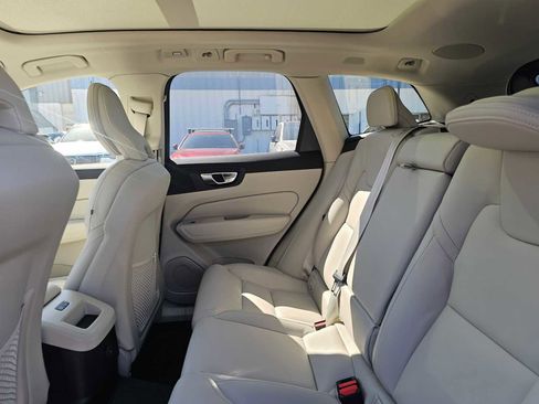 New 2026 Volvo XC60 T8 Ultra w/ Protection Package Premier AWD/4WD image 17