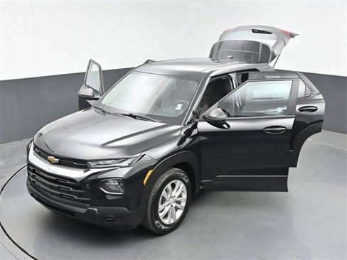 Used 2022 Chevrolet TrailBlazer LS image 48