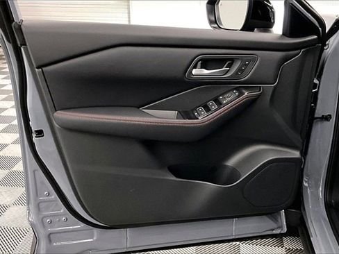 New 2026 Nissan Rogue SV image 31