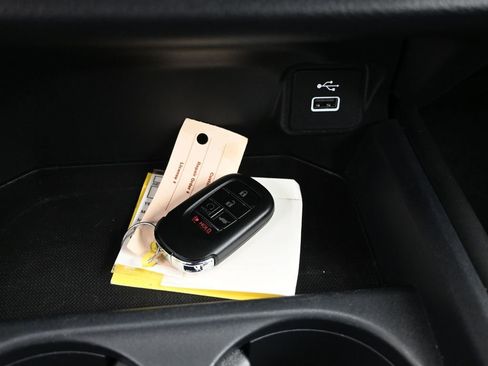 Certified 2023 Honda HR-V Sport image 17