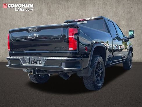 Used 2025 Chevrolet Silverado 3500 High Country w/ High Country Premium Package AWD/4WD image 5