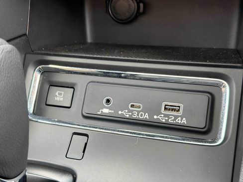 Certified 2026 Subaru Ascent Limited Bronze AWD/4WD image 27