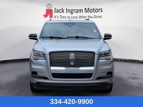 Used 2023 Lincoln Navigator Reserve image 8