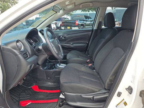 Used 2019 Nissan Versa SV FWD image 9