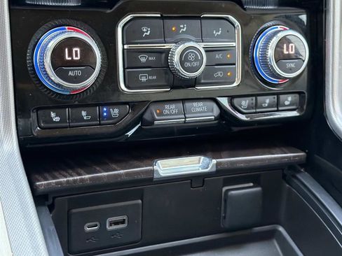 Used 2022 GMC Yukon Denali AWD/4WD image 23