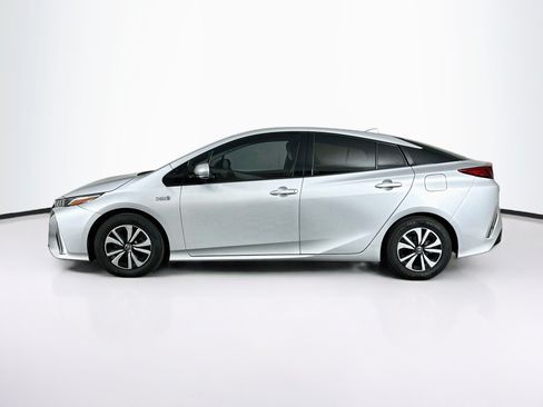Used 2017 Toyota Prius Prime Premium w/ Carpet Mat Package FWD image 4
