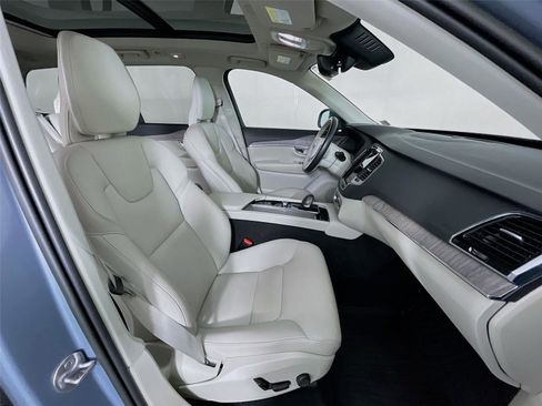 Used 2023 Volvo XC90 B6 Plus w/ Protection Package image 35