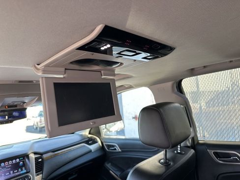 Used 2017 GMC Yukon Denali image 13