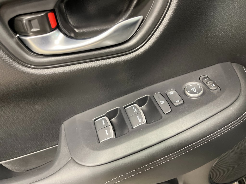 New 2027 Honda HR-V EX-L image 13