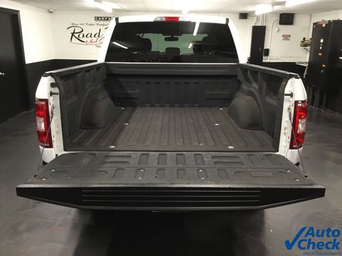 Used 2018 Ford F150 XLT w/ Equipment Group 302A Luxury image 7
