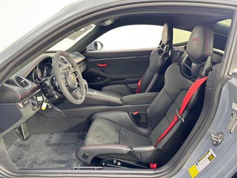 Used 2023 Porsche 718 Cayman GT4 image 16