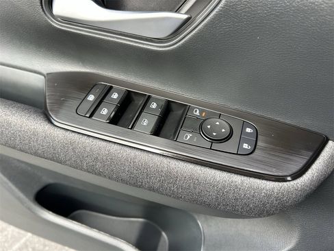 New 2026 Nissan Kicks SV image 21