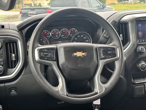 Used 2020 Chevrolet Silverado 1500 LT RWD image 29