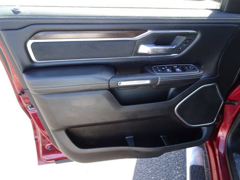 Used 2022 RAM 1500 Laramie AWD/4WD image 11