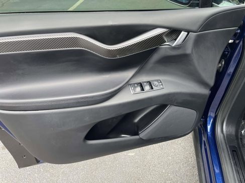 Used 2018 Tesla Model X 75D image 20