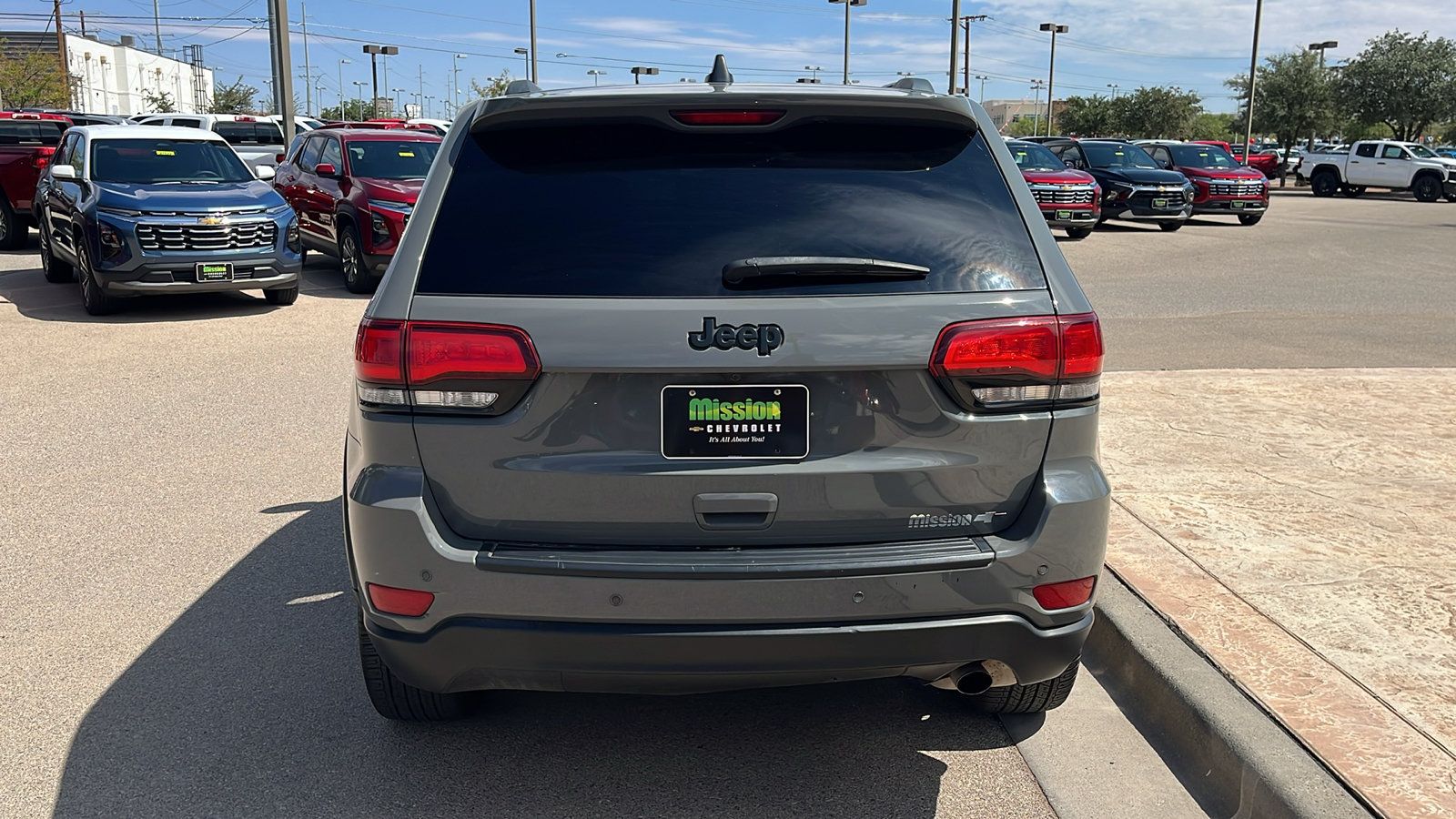 Used 2021 Jeep Grand Cherokee Freedom Edition RWD image 7