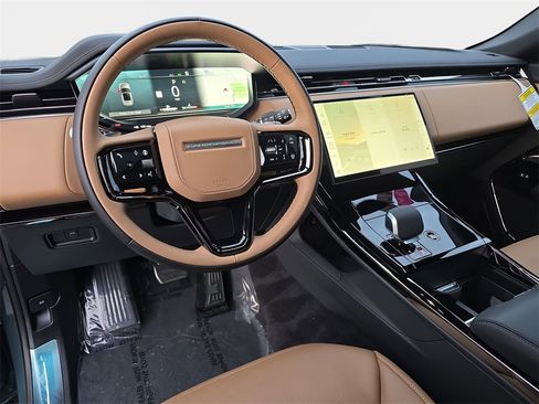 New 2026 Land Rover Range Rover Sport Dynamic SE image 16