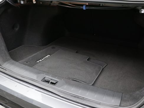 Used 2026 Nissan Sentra SR w/ Floor Mat Package FWD image 32